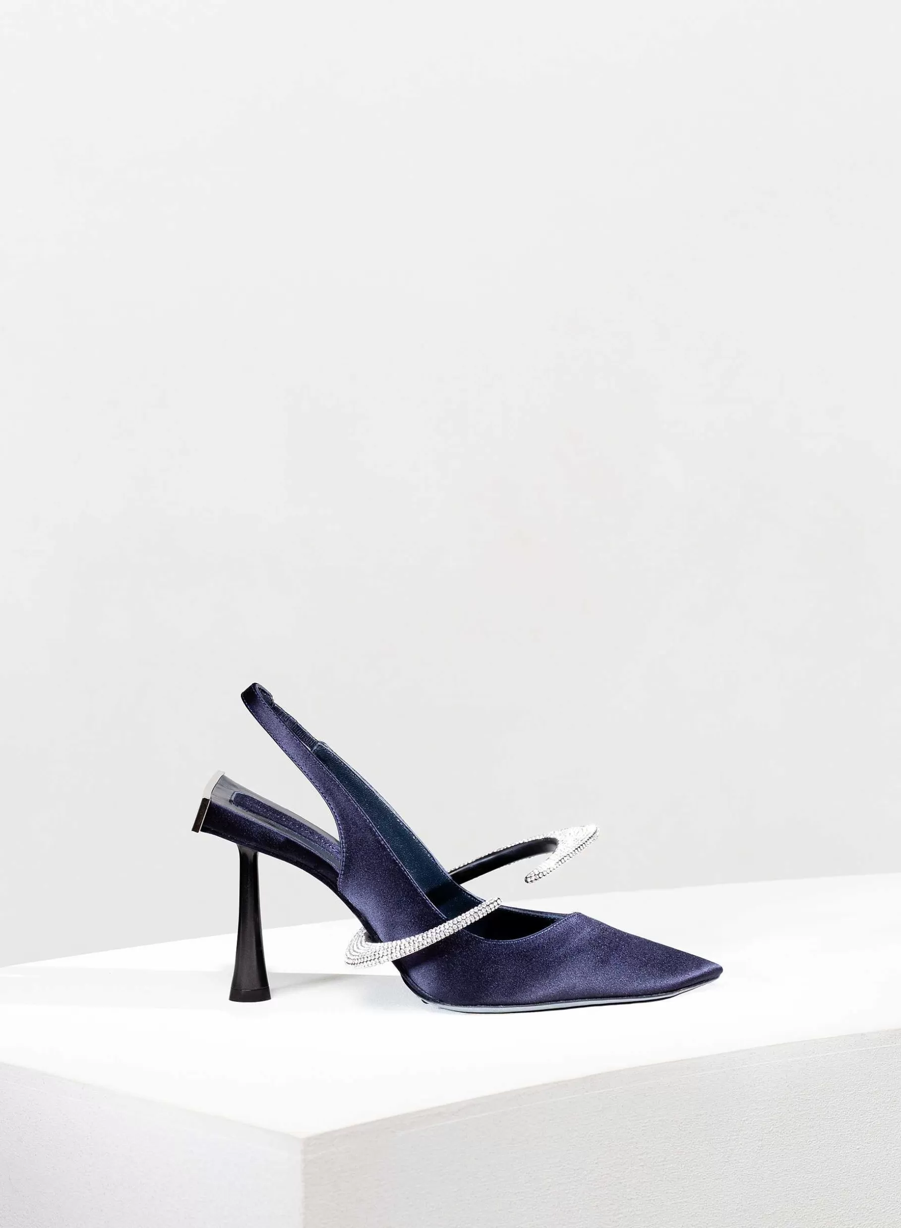 Benedetta Bruzziches Elsa The World Is Not Enough> Pumps